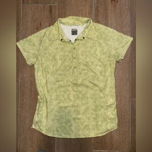 Women’s Columbia Titanium Short Sleeve Hiking shirt Medium